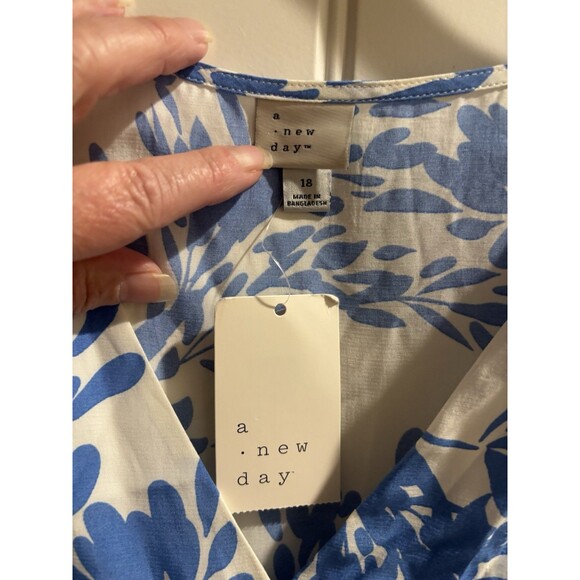 A New Day Women’s Plus Sz 18 Blue/white Floral Maxi Dress NWT - Picture 2 of 4